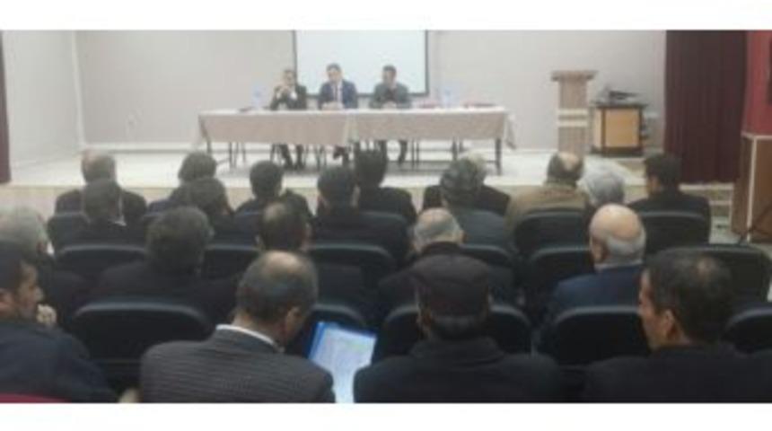 M&uuml;d&uuml;r Tun&ccedil; Muhtarlarla Bir Araya Geldi