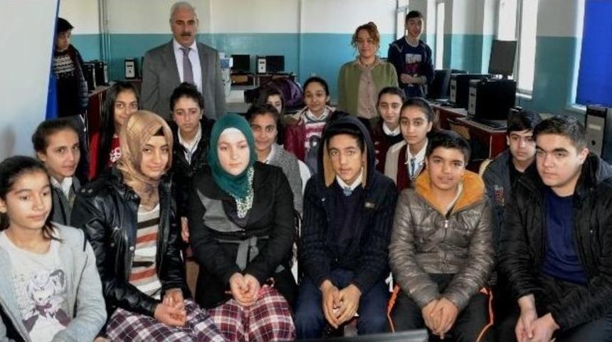 Iğdırlı &Ouml;ğrenciler Sordu, Nasa G&ouml;revlileri Cevapladı