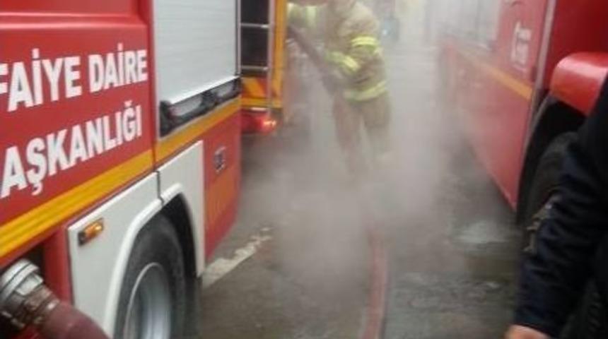 Edremit&rsquo;te İtfaiye Ara&ccedil;larında Don Olayına Jeotermal Suyu