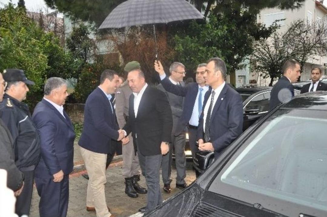 &Ccedil;avuşoğlu Antalya&rsquo;da Muhtarlarla Bir Araya Geldi