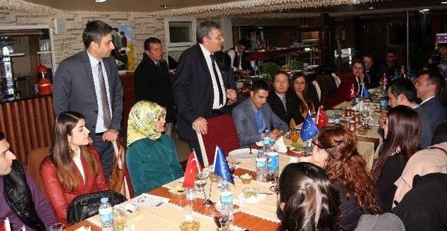 Ağrı’da “öğretmenlerimizin Okul Temelli Mesleki Yeterliliklerinin Geliştirilmesi Projesi” Tanıtım Yemeği