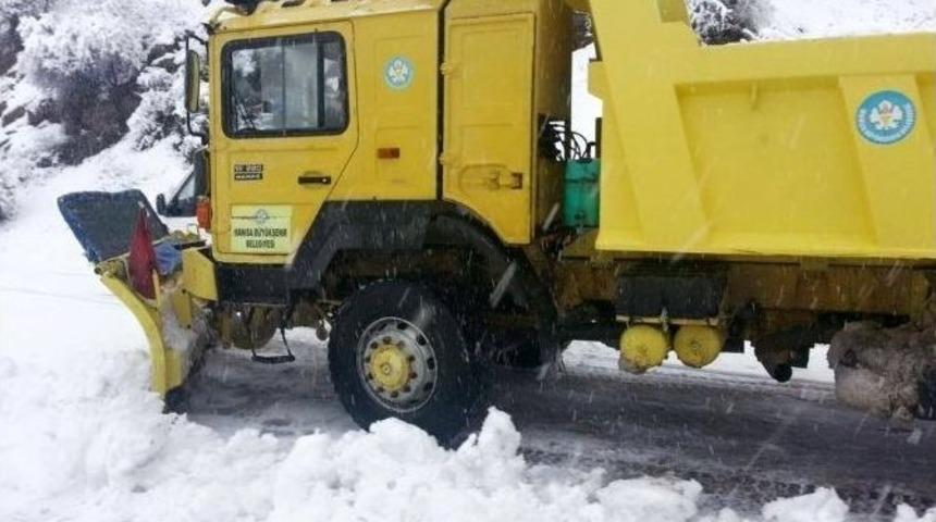 Demirci&rsquo;de Karla M&uuml;cadele Devam Ediyor