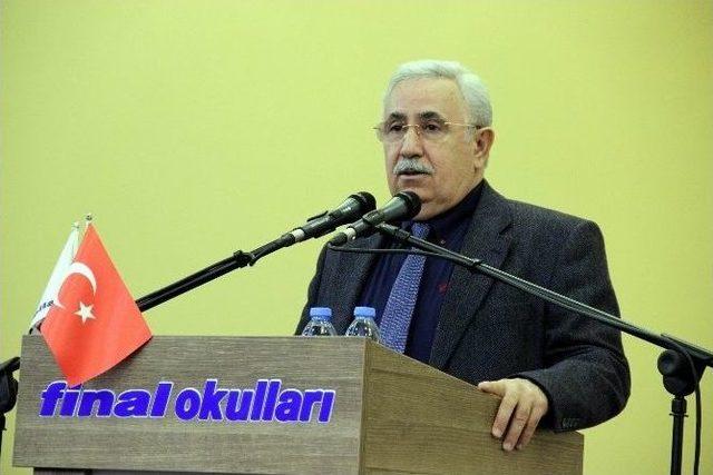 Öğrenci Velileri Çocuk Gelişimi Ve İletişimi Hakkında Bilgilendirildi