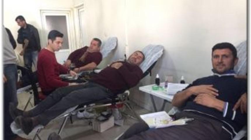 &Ouml;zel İdare Personelinden Kan Bağışı