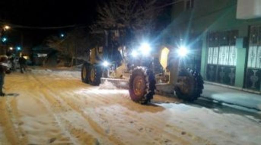 Seydişehir Belediyesi Kar Tedbirlerini Alarak &Ccedil;alışmalara Başladı