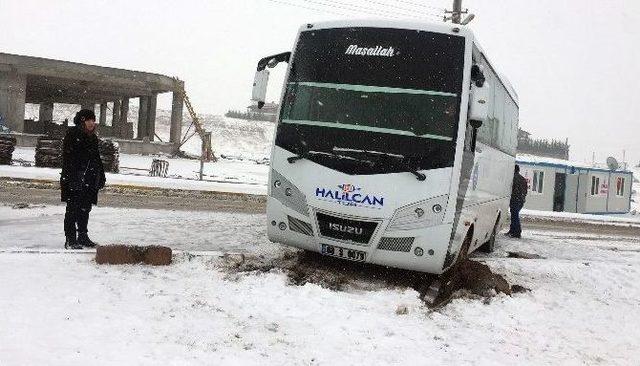 Aksaray’da Kar Yağışı Ulaşımı Etkiledi