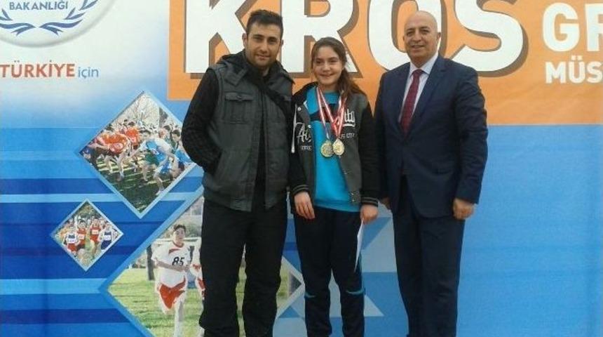 Osmangazili Atlet Bölge Birincisi Oldu