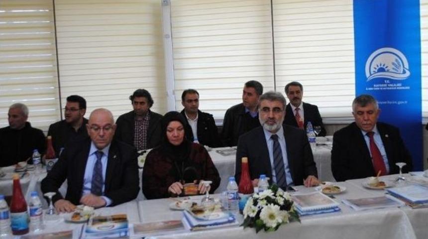 Ak Parti Heyeti Brifing Aldı