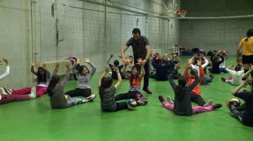 Filenin Yıldızları Beyoğlu&rsquo;nda Yetişiyor
