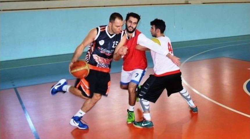 &Uuml;niversiteler Gen&ccedil;lik Ve Spor Kul&uuml;b&uuml; Erzincan Gen&ccedil;lik Hazırlıklarına Başladı