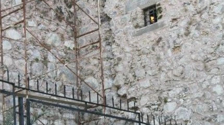 Marmaris Kalesi&rsquo;ndeki İklimleme &Ccedil;alışması Durduruldu