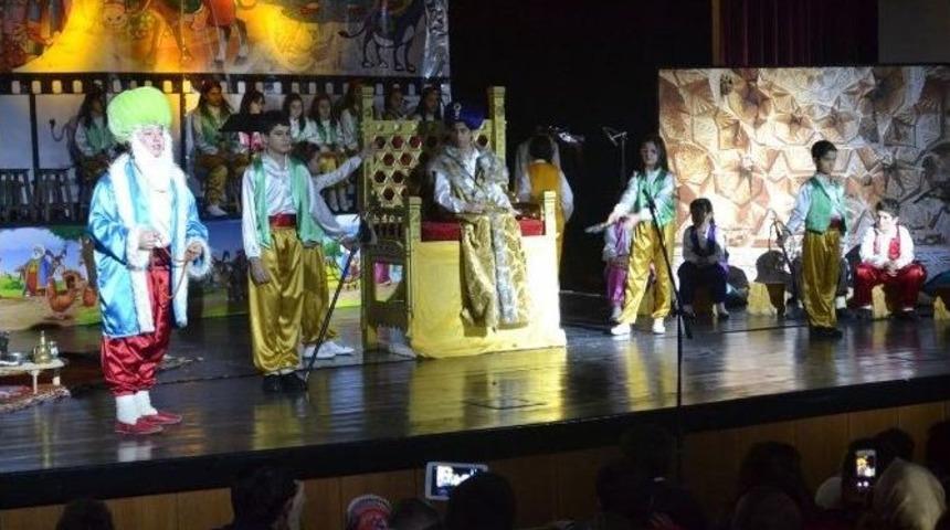 Nasrettin Hoca Oyunu Seyirciyle Buluştu