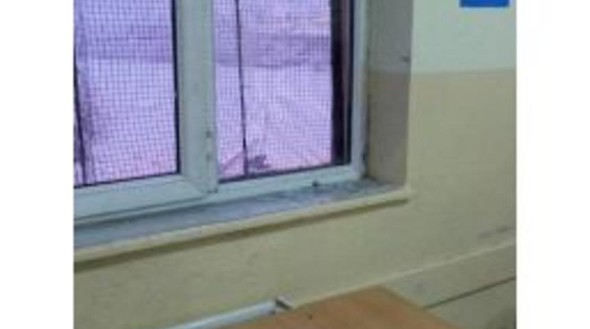 Van&rsquo;da Okula Bombalı Saldırı