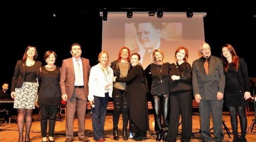Kursiyerler, Nazım Hikmet&rsquo;in Şiirlerini Seslendirdi