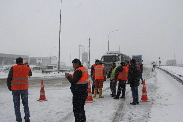 Tem Otoyolu Ulaşıma Açıldı