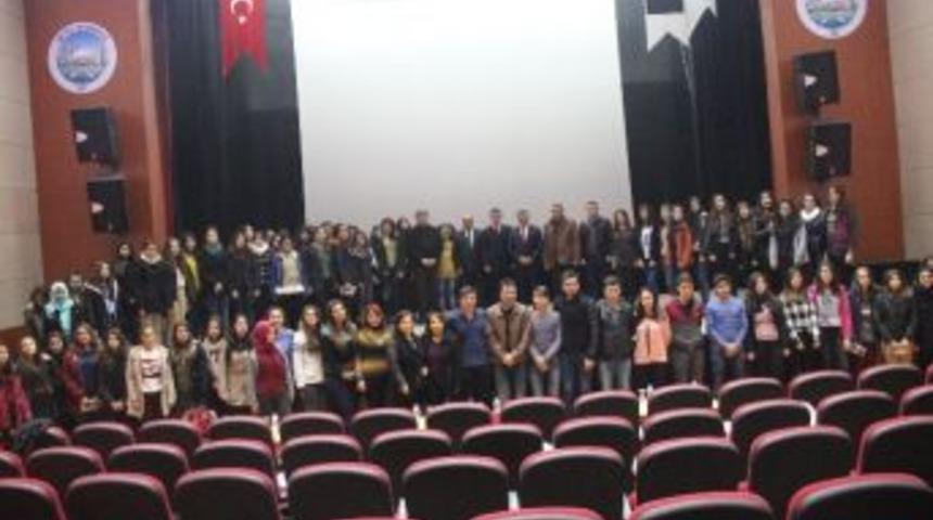 Develi&rsquo;de &Ouml;ğrenciler Tarihi Ve Turistik Merkezleri Gezdi