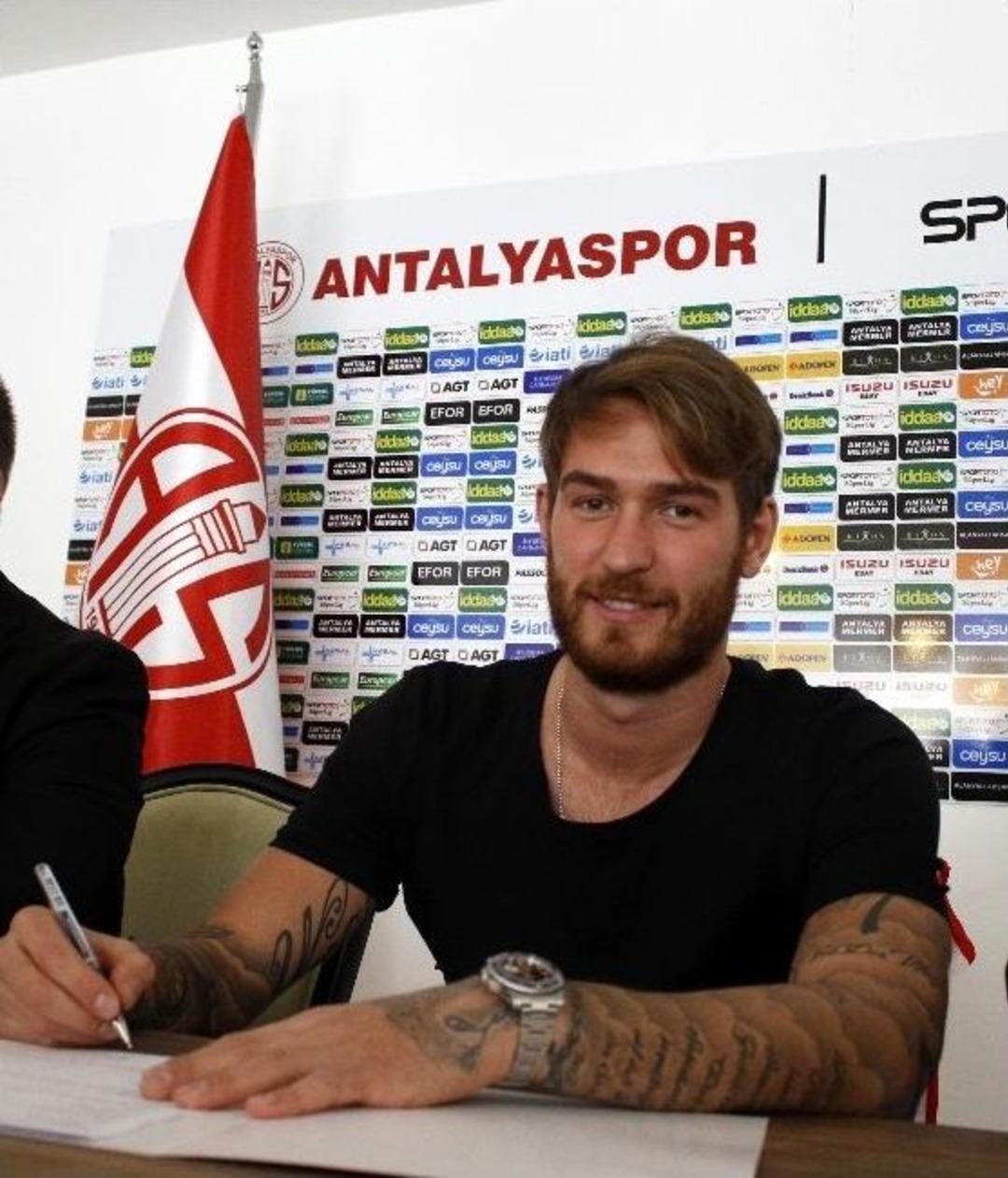 Antalyaspor&rsquo;dan İmza Şov