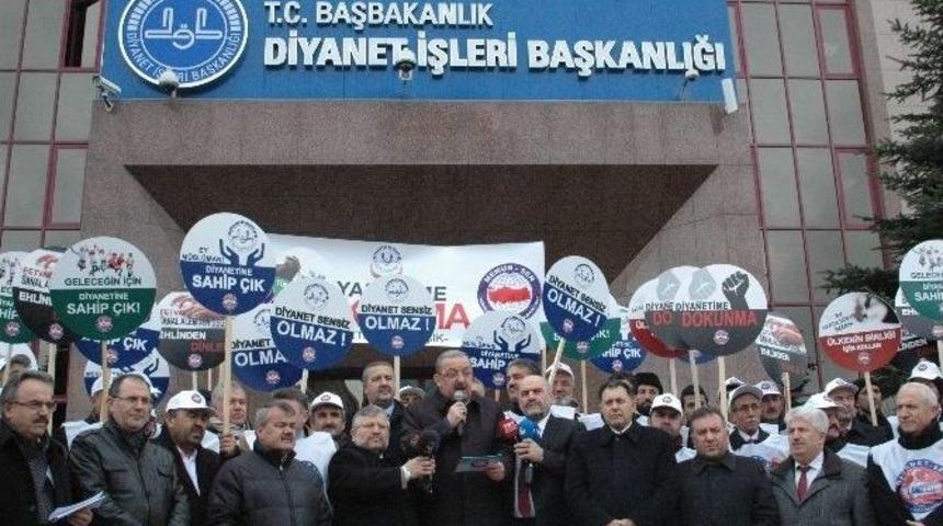 Diyanet-sen &Uuml;yelerinden Diyanet İşleri Başkanlığına Destek Eylemi