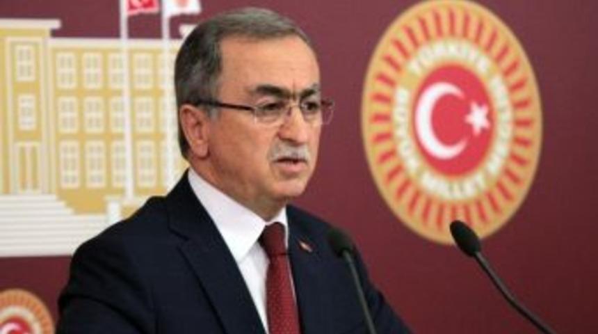 Ak Parti&rsquo;li Petek: &ldquo;cumhurbaşkanımıza Hakaret Etmek &Ouml;rg&uuml;te Destek Vermektir&rdquo;