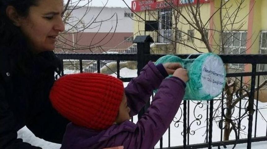 Minik &Ouml;ğrenciler Kuşlar İ&ccedil;in Yuva Yaptı