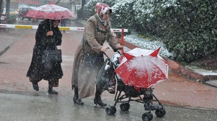 İneg&ouml;l Yeniden Beyaza B&uuml;r&uuml;nd&uuml;