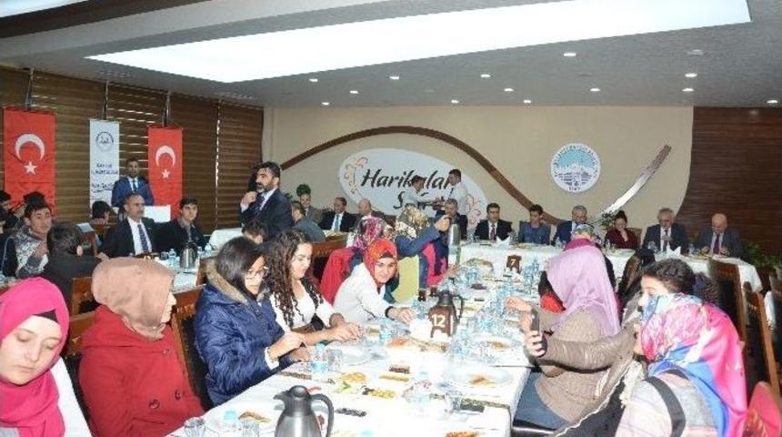 İşitme Engelli &Ouml;ğrenciler Kutsal Topraklara Gidecekler..