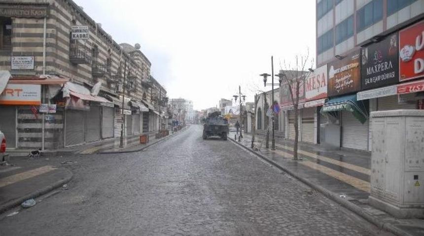 Sur&rsquo;da Kanaslı Saldırı: 3 &Ouml;zel Harekat Polisi Yaralandı