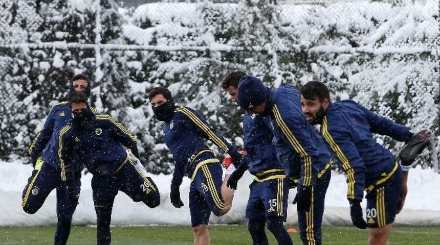 Fenerbah&ccedil;e, Tuzlaspor Ma&ccedil;ı Hazırlıklarına Başladı