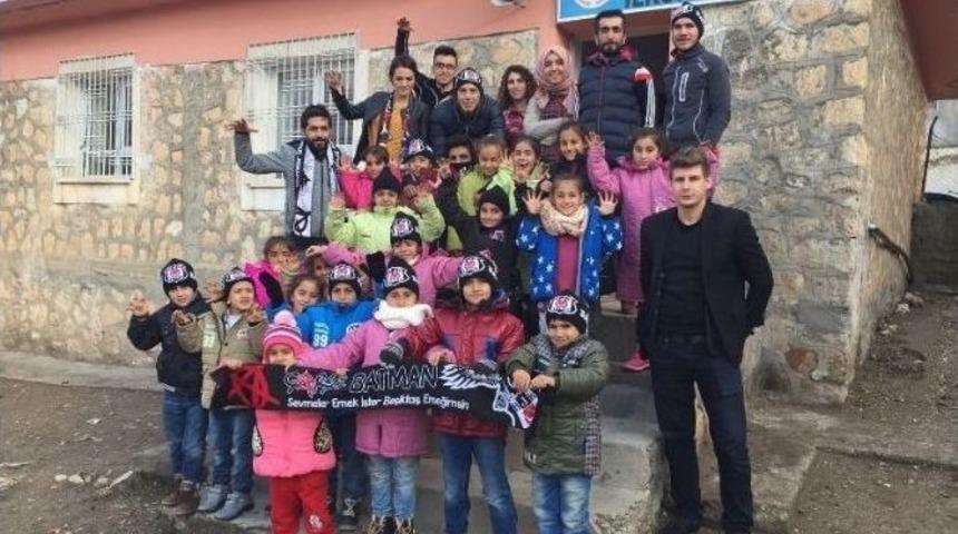 &Ccedil;arşı Grubu K&ouml;y &Ouml;ğrencilerine Yardım