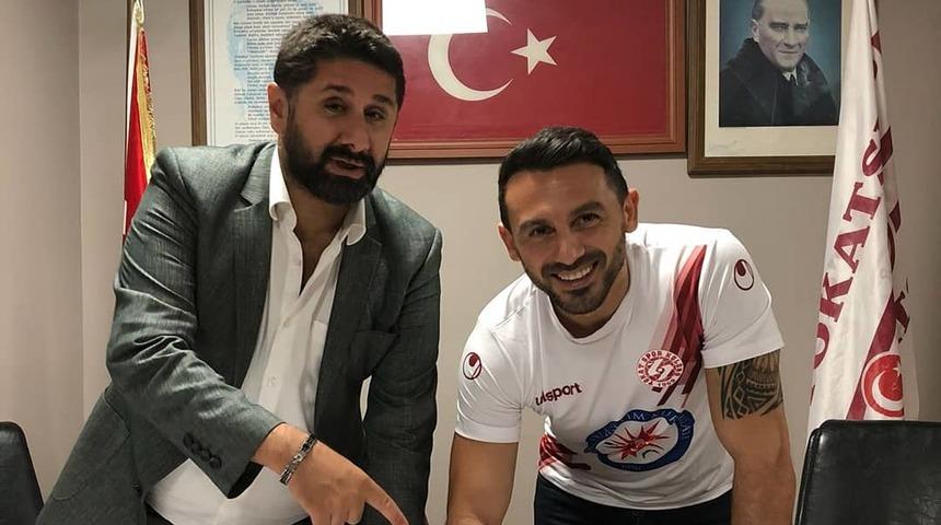 40 yaşındaki Ahmet Dursun Tokatspor ile sözleşme imzaladı!