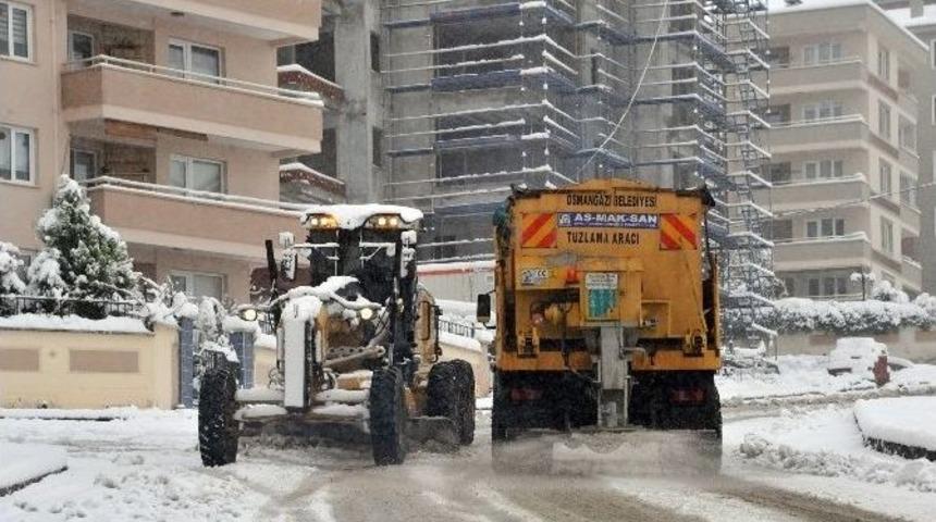 Osmangazi&rsquo;de 24 Saat Karla M&uuml;cadele