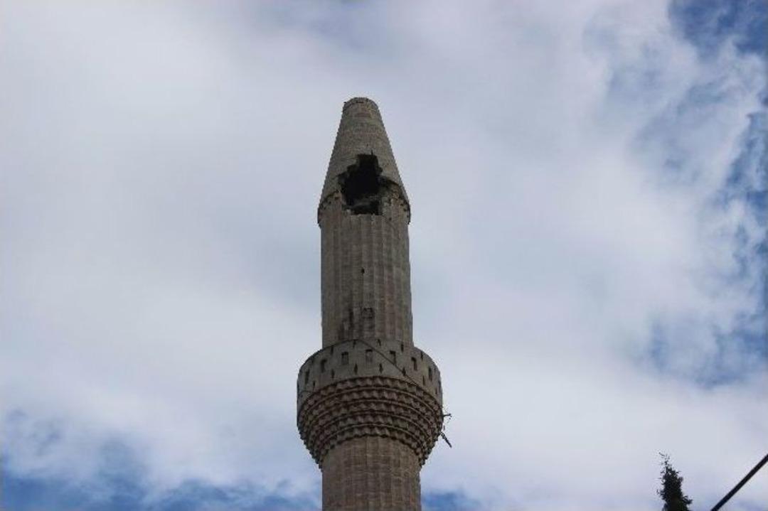 Kilis&rsquo;te Minareye Yıldırım D&uuml;şt&uuml;