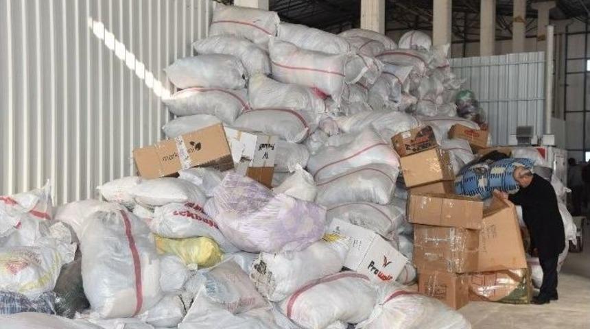 Yunusemre&rsquo;den &lsquo;t&uuml;rkmen Kardeşlerine Elini Uzat&rsquo; Kampanyası