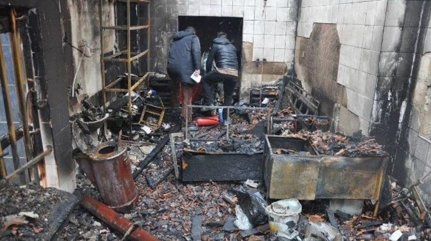 İşyerini Kundaklarken Kendisi De Yanıyordu