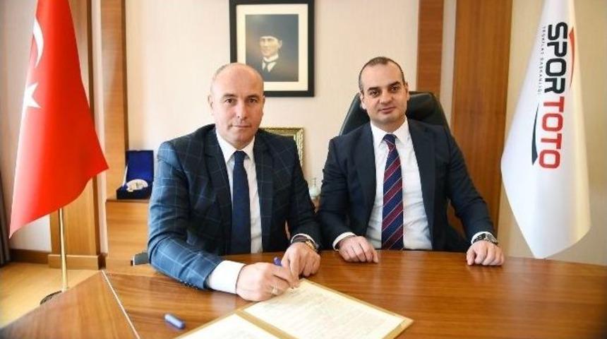 Tekkek&ouml;y&rsquo;e Semt Sahası