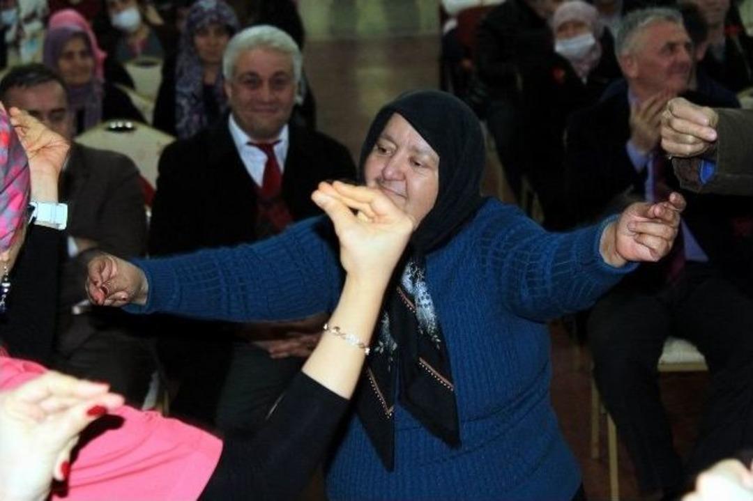 Kanser Hastalarına Moral Konseri