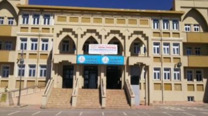 G&ouml;lkent Ortaokulu Teog İl&ccedil;e Birincisi Oldu