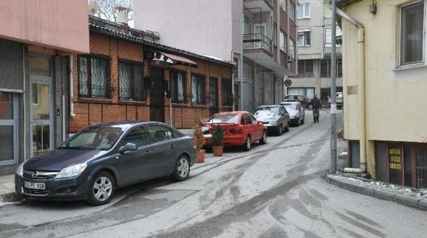 Mahalle Otoparka D&ouml;nd&uuml;