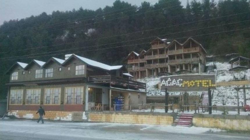 Abana Beyaz Sultan&rsquo;a B&uuml;r&uuml;nd&uuml;