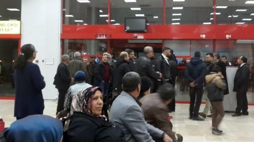 Kalkış Yapamayan U&ccedil;ak Aprona D&ouml;nd&uuml;