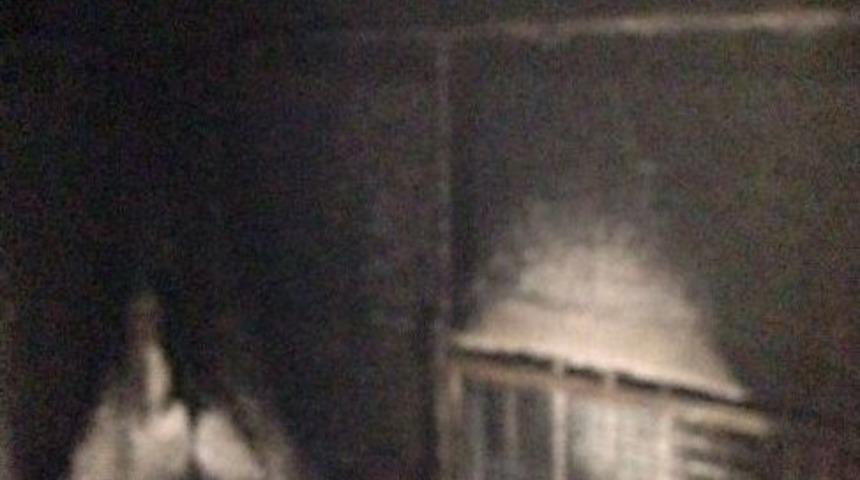 Van&rsquo;da Okul Ve Kız Pansiyonuna Molotoflu Saldırı