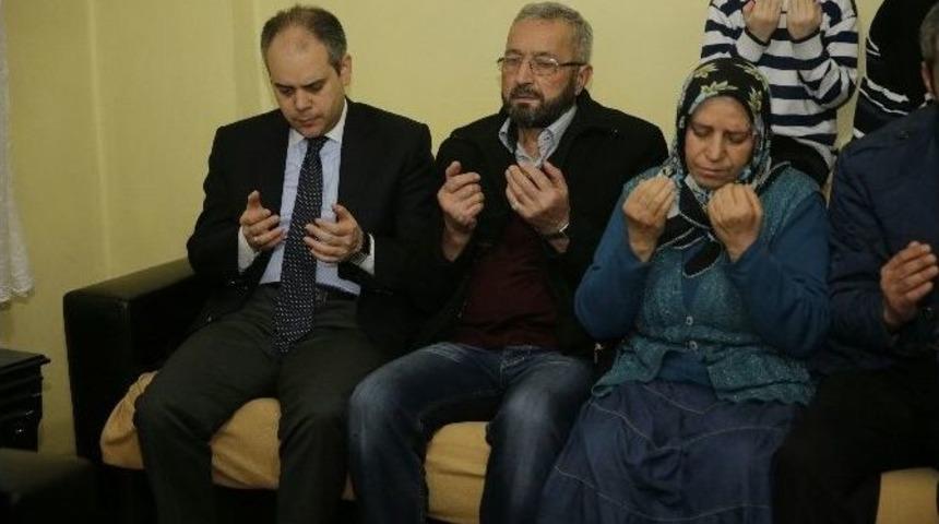 Bakan &Ccedil;ağatay Kılı&ccedil;, Şehit Ailesine Taziye Ziyaretinde Bulundu