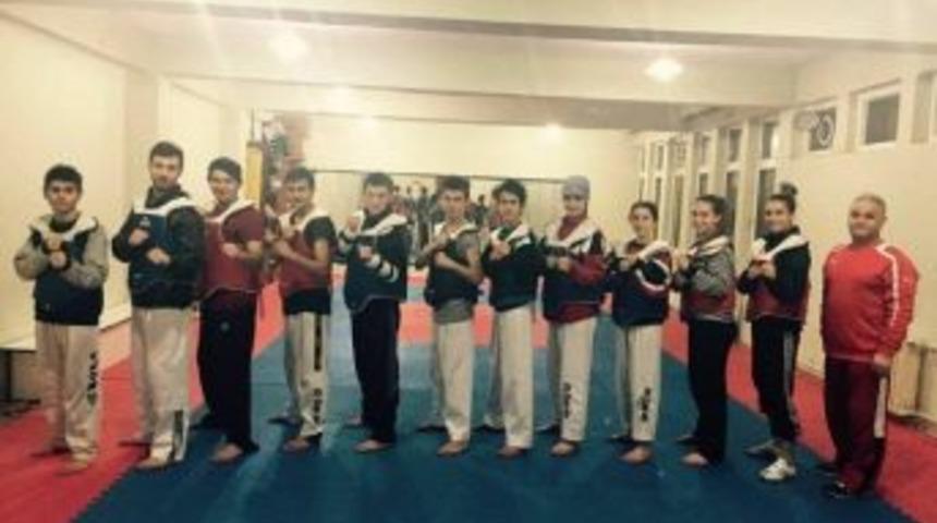 Nevşehirli Taekwondocular T&uuml;rkiye Şampiyonasına Hazırlanıyor