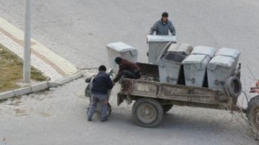 Beyşehir&rsquo;e Geniş Hacimli &Ccedil;&ouml;p Konteynerleri
