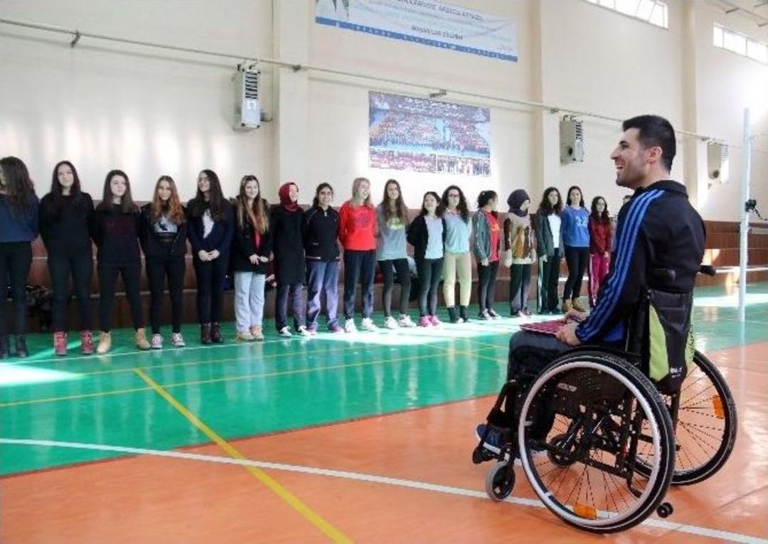 (&ouml;zel Haber) Engel Tanımayan Beden Eğitimi &Ouml;ğretmeni