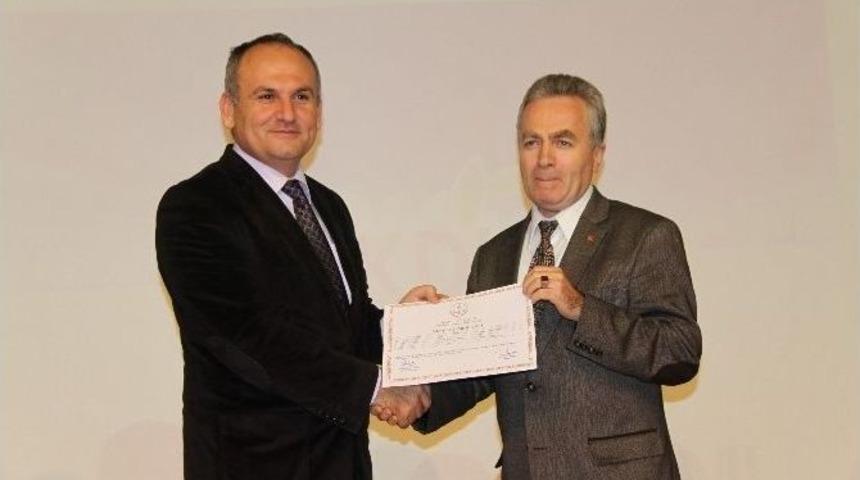 Didim&rsquo;de Zeytin Budama Kursiyerleri Belgelerini Aldı