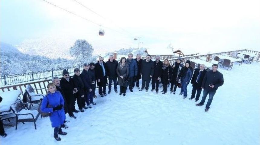 B&uuml;y&uuml;kşehir Belediye Meclisi Bağbaşı Yaylası&rsquo;nı Gezdi