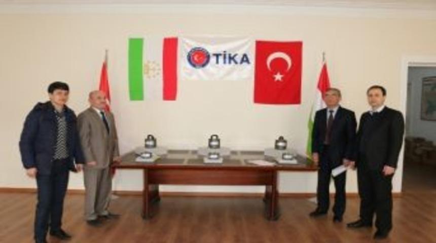 Tacikistan Jeoloji Enstit&uuml;s&uuml;&rsquo;ne Deprem &Ouml;l&ccedil;&uuml;m Cihazı Desteği