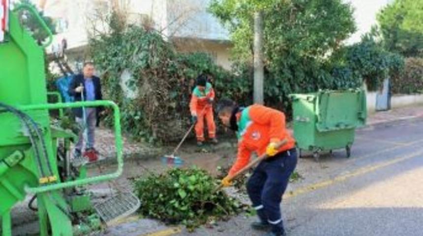 &Ccedil;evreye Bırakılan Atıklar Bertaraf Ediliyor