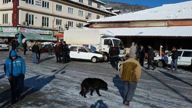 Erfelek’te Maddi Hasarlı Kaza